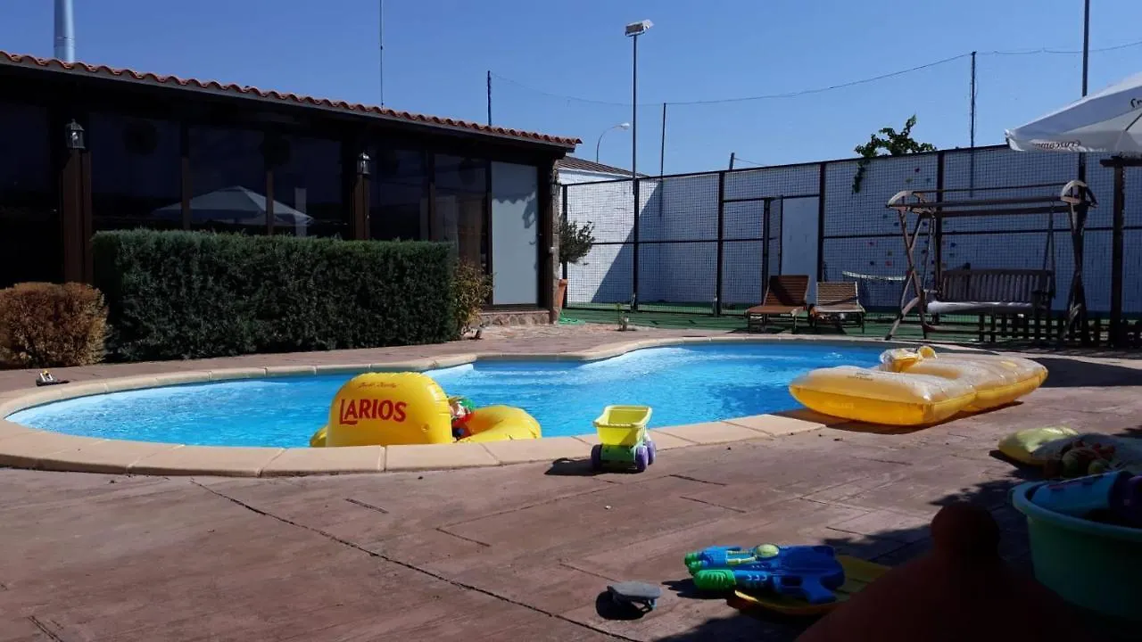 Aguila Imperial Rural Loft Villa Aldeaquemada Сasa de vacaciones